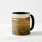 Stand von Arrowleaf Balsamroot Wildblumen Tasse (VorderseiteRechts)