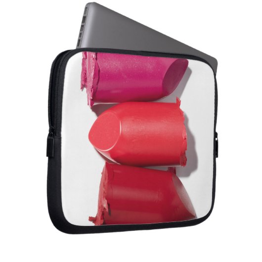Stapel defekter Lippenstift Laptopschutzhülle (Vorne Rechts)