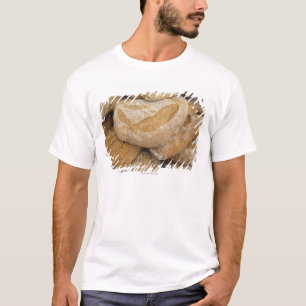 Stapel der großen Brotlaibe T-Shirt