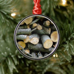 Stapel des Staplungsschnitt-Brennholzes Ornament Aus Metall