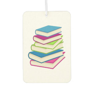 Stapel farbiger Bücher Autolufterfrischer
