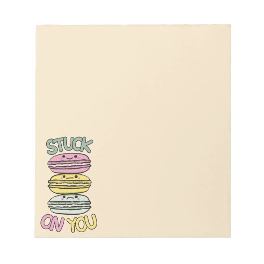 Stapel süßer Kawaii-Macarons Notizblock (Vorderseite)