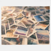 Stapel Vintage-Fotografien Fleecedecke (Vorderseite (Horizontal))