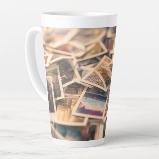 Stapel Vintage-Fotografien Milchtasse (Linke Ecke)
