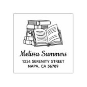 Stapel von Büchern und offene Buchadresse Gummistempel (Prägung)