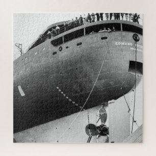 Stapellauf der Edmund Fitzgerald (Stern Shot) Puzzle