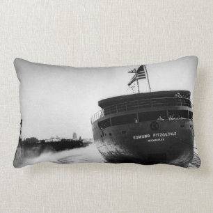 Stapellauf der Edmund Fitzgerald Vintage Lendenkissen