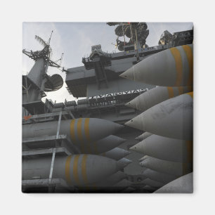 Staplungsartillerie bereit geladen zu werden magnet