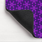 Star Pattern - Lila auf Deep Lila Mousepad (Ecke)
