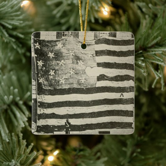 Star Spangled Banner: American Flag on Display Keramikornament (Baum)