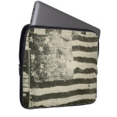 Star Spangled Banner: American Flag on Display Laptopschutzhülle (Vorne Rechts)