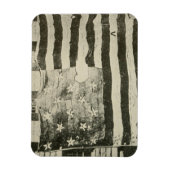 Star Spangled Banner: American Flag on Display Magnet (Vertikal)