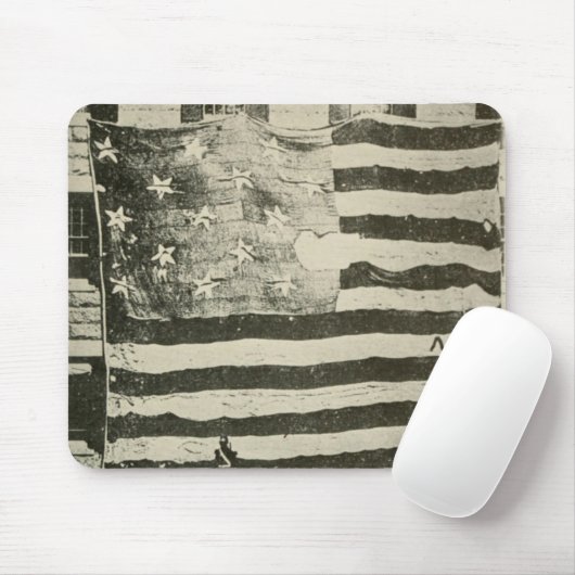 Star Spangled Banner: American Flag on Display Mousepad (Mit Mouse)