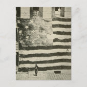 Star Spangled Banner: American Flag on Display Postkarte (Vorderseite)