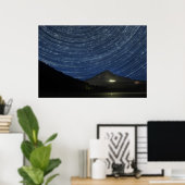 Star Trails Over Mount Hosting in Trillium Lake Po Poster (Heimbüro)