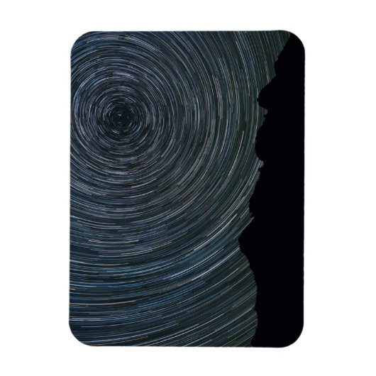 Star Trails um Polaris herum | Ingalls Pass Magnet (Vertikal)