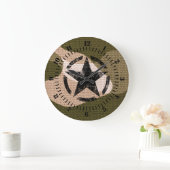 Star Vintag Green Camouflage auf einem Große Wanduhr (Zuhause)