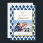 Star von David Menorah Hanukkah Foto Grüße Feiertagskarte<br><div class="desc">Mit Fett*fa*tin entworfen. Einfach mit eigenen Texten,  Fotos oder Bildern anpassen. Für individuelle Anfragen wenden Sie sich bitte direkt an fat*fa*tin. Es gelten benutzerdefinierte Gebühren. www.zazzle.com/fat_fa_tin www.zazzle.com/color_therapy www.zazzle.com/fatfatin_blue_knot www.zazzle.com/fatfatin_red_knot www.zazzle.com/fatfatin_mini_me www.zazzle.com/fatfatin_box www.zazzle.com/fatfatin_design www.zazzle.com/fatfatin_ink</div>