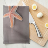Starfish am Strand Geschirrtuch (Viertel Falte)