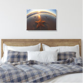 Starfish am Strand Leinwanddruck (Insitu (Schlafzimmer))