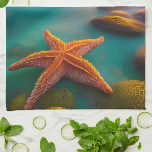 Starfish am Strand von Dawn Geschirrtuch (Gefaltet)