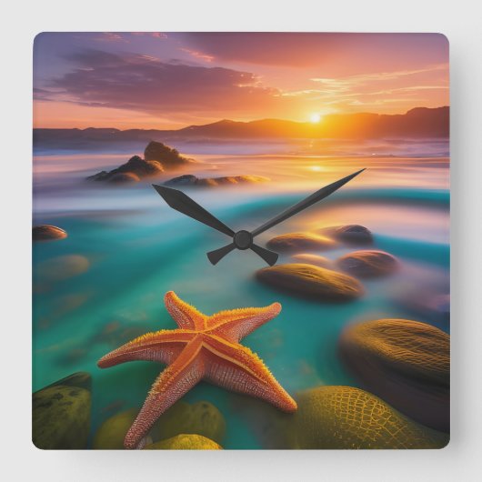 Starfish am Strand von Dawn Quadratische Wanduhr (Vorderseite)