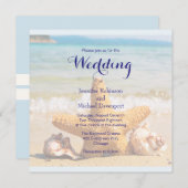 Starfish and Seashells on Beach Wedite Einladung (Vorne/Hinten)