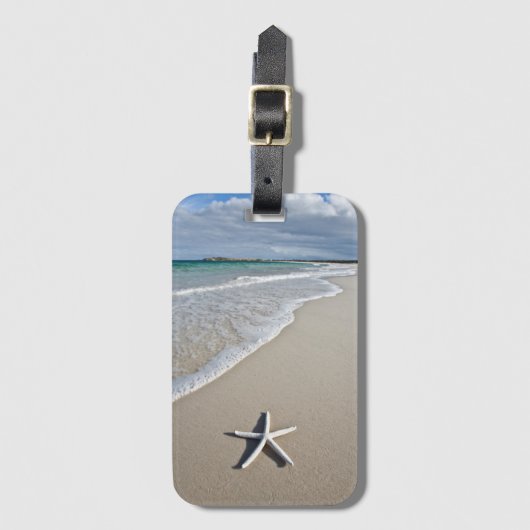 Starfish auf einem Fernstrand Gepäckanhänger (Vorderseite Vertikal)