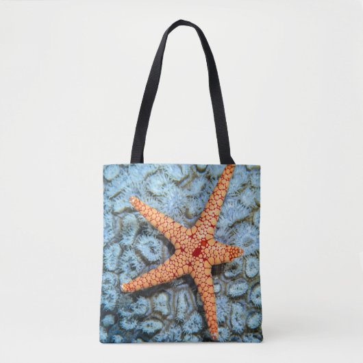 Starfish auf einer Koralle mit Polips Tasche (Vorderseite)