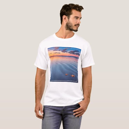 Starfish auf Sand T-Shirt (Vorne ganz)