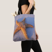 Starfish auf weißem Sand Tasche (Von Nahem)