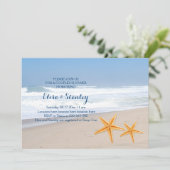 Starfish Hochzeitspaare am Strand Dusche Einladung (Stehend Vorderseite)