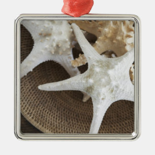 Starfish in einem Korb Ornament Aus Metall