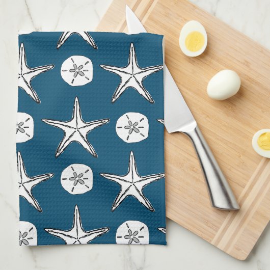 Starfish Sand Dollar Sketch Muster auf Ocean Blue Geschirrtuch (Viertel Falte)