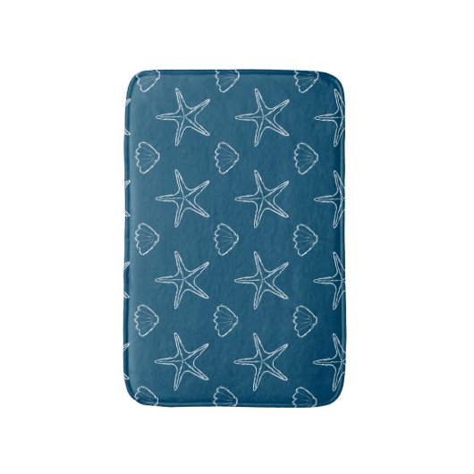 Starfish Seashell Sketch Muster auf Ocean Blue Badematte (Vorderseite Vertikal)