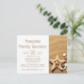 Starfish und Seashells Beach Family Wiedersehen Einladungspostkarte (Stehend Vorderseite)