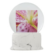 Stargazer Lily Bright Magenta Schneekugel (Rückseite)