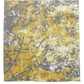 Starke Baumzweige und graugelbe Blätter Duschvorhang (Vorderseite)