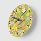 Starke Siebziger-grünes Disco-Muster Runde Wanduhr (Winkel)