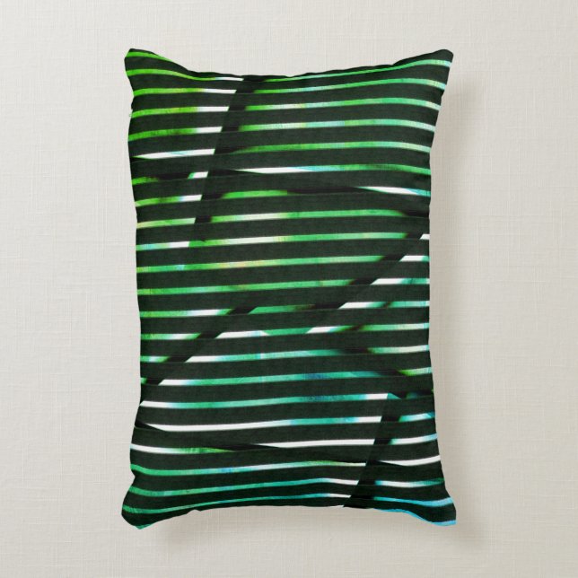 Starke Streifen über grünes abstraktes Design Dekokissen (Vorderseite(Vertikal))