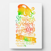 Stärke und Ehre der personalisierten Schrift Fotoplatte (Vorderseite)