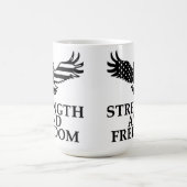 Stärke und Freiheit Kaffeetasse (Mittel)