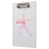 Starke Yoga-Krieger-Pose Klemmbrett (Links)