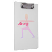 Starke Yoga-Krieger-Pose Klemmbrett (Rechts)
