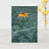 Stärkeneinsamkeitsgelb-Blumen-Zitatkarte Karte (Gelbe Blume)