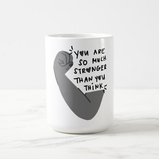 Stärker als du denkst – Empowerment-Typografie Kaffeetasse (Mittel)