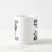 Stärker als Ihre Ausreden Kaffeetasse (Mittel)