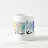 Stärker als überhaupt Regenbogenpantsuit-Tasse Kaffeetasse (Mittel)