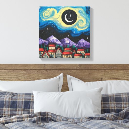 Starry Night Crescent Moon über Village Art Print Leinwanddruck (Insitu (Schlafzimmer))