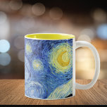 Starry Night Crescent Moon Van Gogh Zweifarbige Tasse<br><div class="desc">Eine schöne Tasse mit dem postimpressionistischen Gemälde von Vincent van Gogh,  Starry Night (1889). Eine Abend-Landschaft mit Sternen und einem Halbmond.</div>